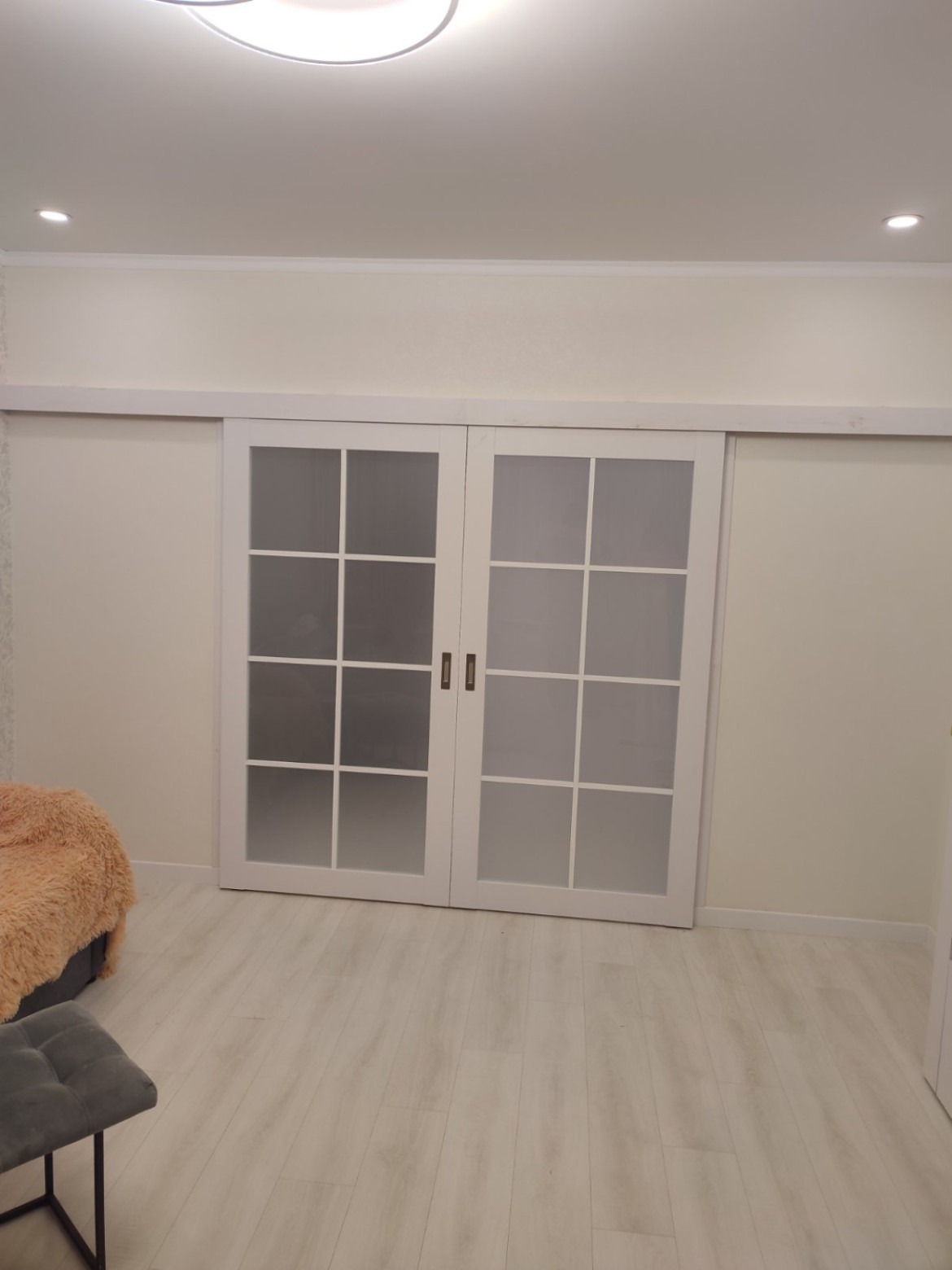 PL-Frame 3 Білий мат, скло сатин